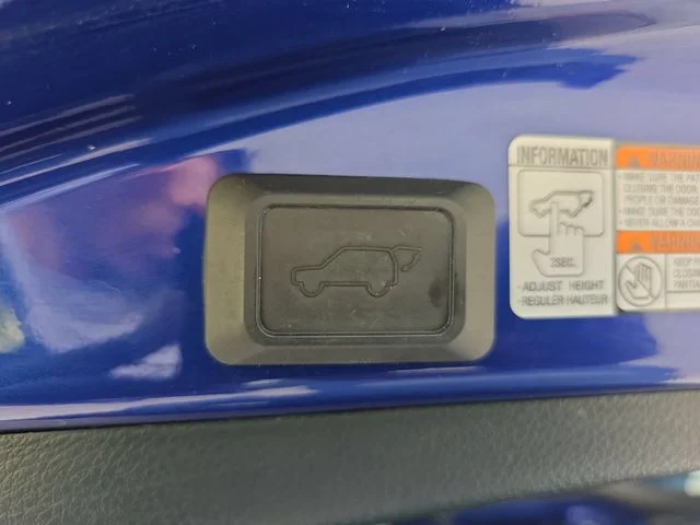 Used 2015 Blue Toyota Limited image 14