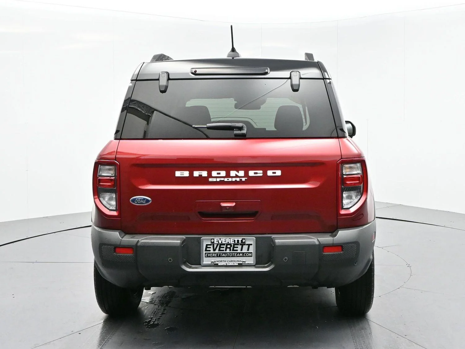 Used 2025 Ruby Red Metallic Tinted Clearcoat Ford Outer Banks image 6