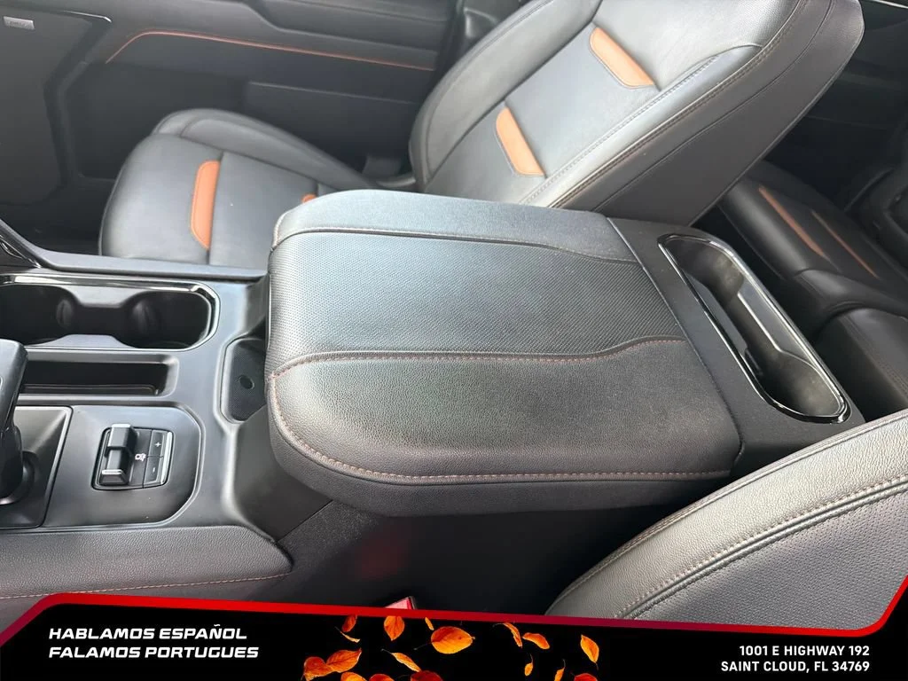 Used 2024 Sterling Metallic GMC AT4 image 25