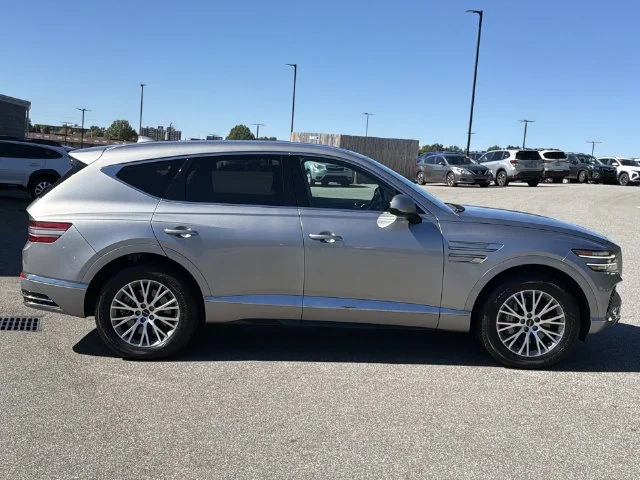 Used 2025 Silver Genesis 2.5T image 14