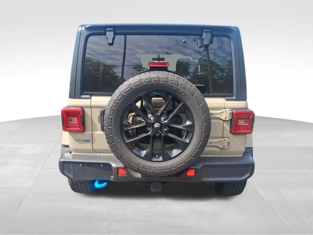 Used 2022 Beige Jeep Unlimited Sahara 4xe image 8