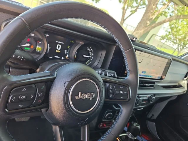 Used 2024 Silver Jeep Rubicon 4xe image 9