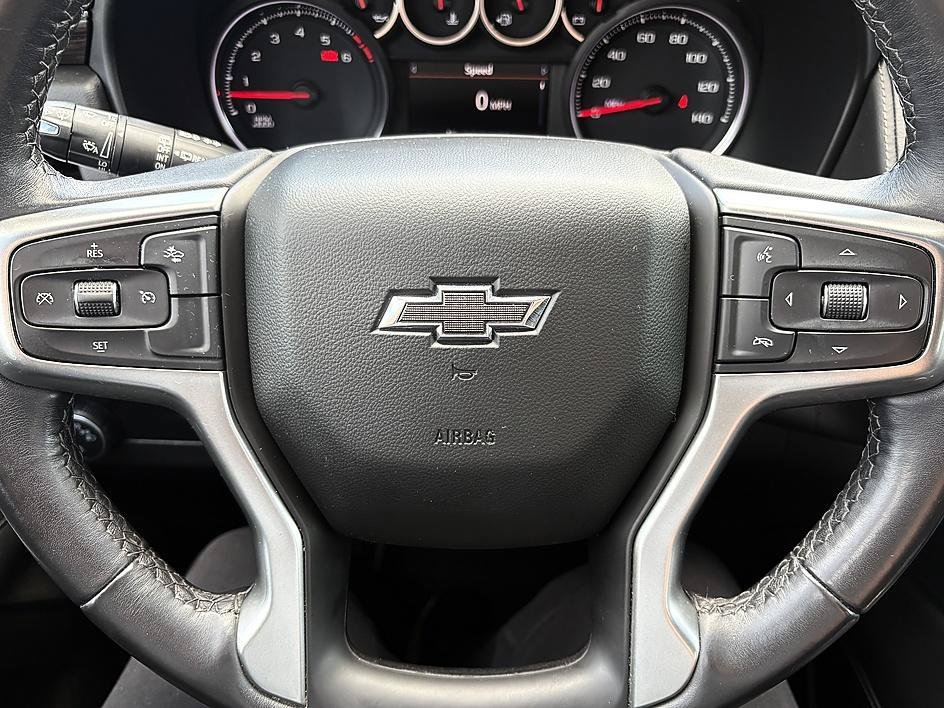 Used 2021 Summit White Chevrolet Z71 image 21