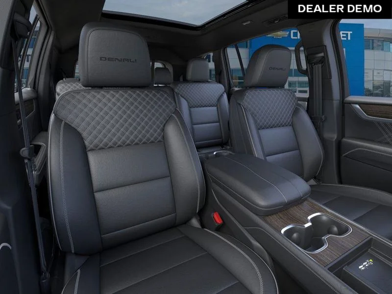 Used 2025  GMC Denali image 16