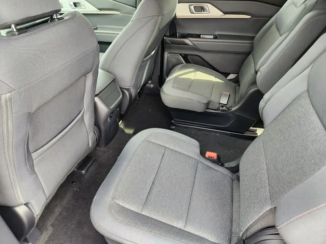 New 2026 Space White Metallic Ford Active image 30