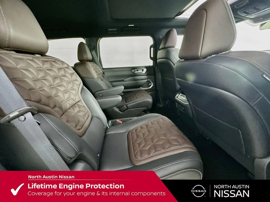 New 2026 Gray Nissan Platinum image 37