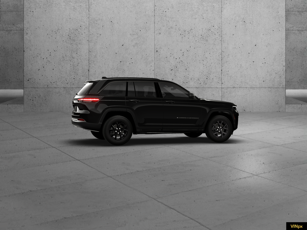 New 2026 Diamond Black Crystal Pearl-Coat Exterior Paint Jeep Laredo Altitude image 14