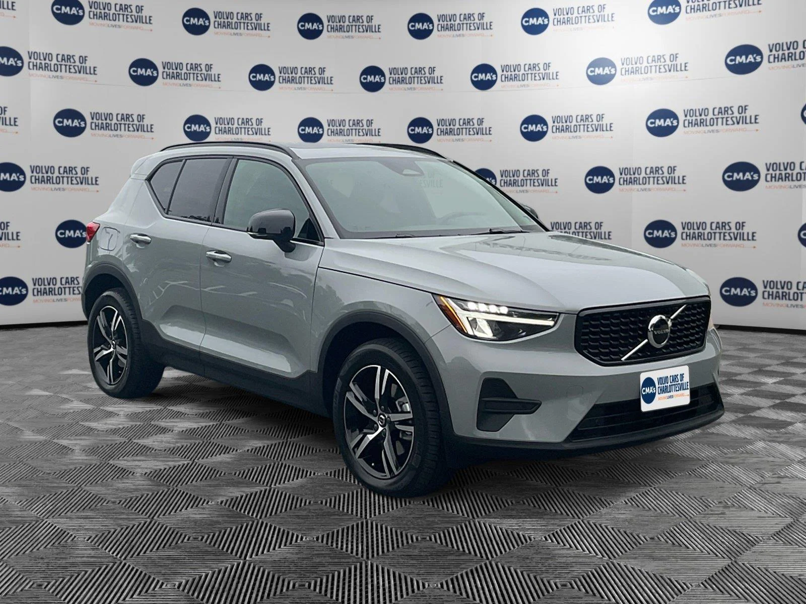 New 2026 Vapour Grey Metallic Volvo Core image 7
