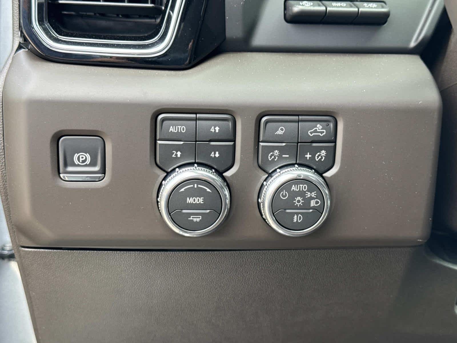 2026 GMC Sierra 2500HD Denali - Photo 11
