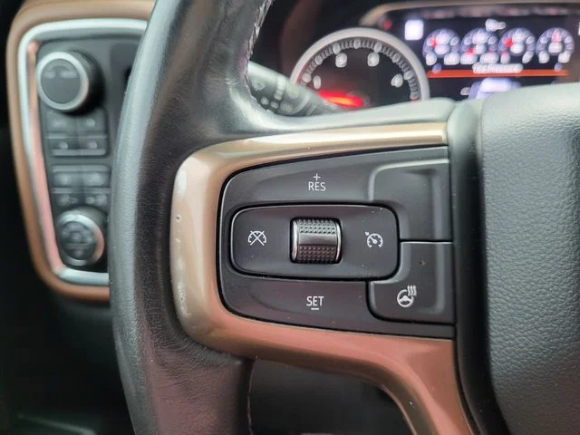 Used 2020 Black Chevrolet High Country image 21