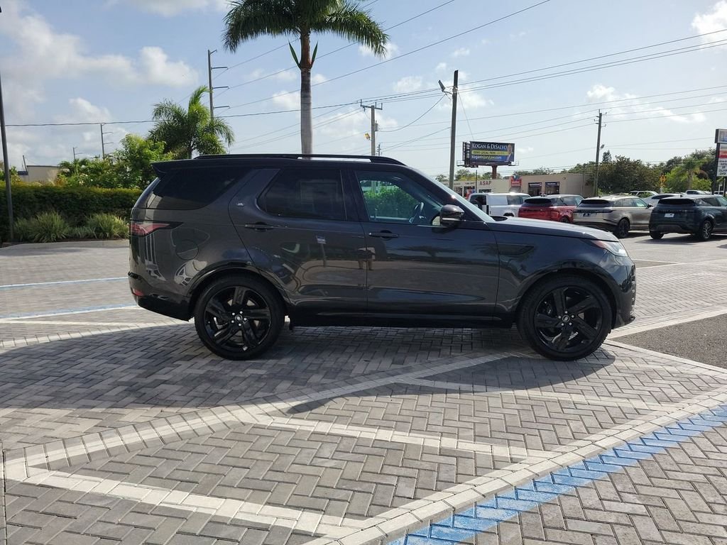 2025 Land Rover Discovery Metropolitan Edition - Photo 6