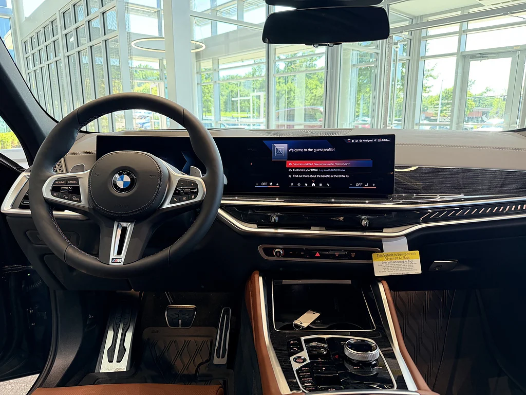 New 2027 Alpine White BMW M60i image 15