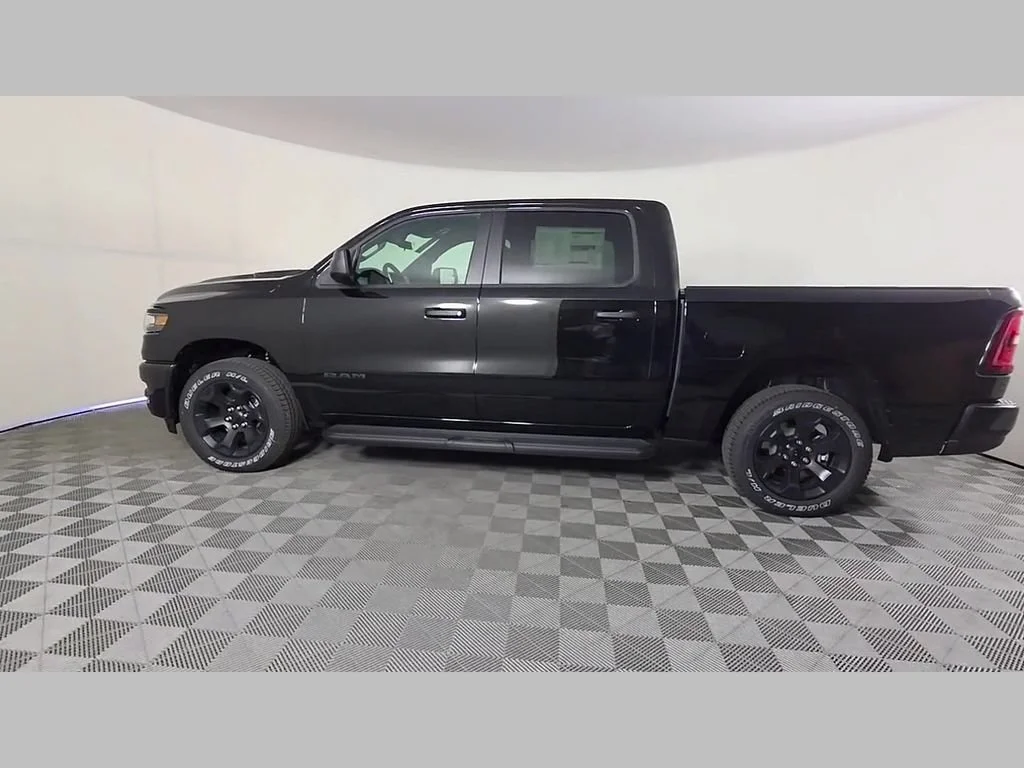 New 2026 Diamond Black Crystal Pearlcoat RAM Express image 33