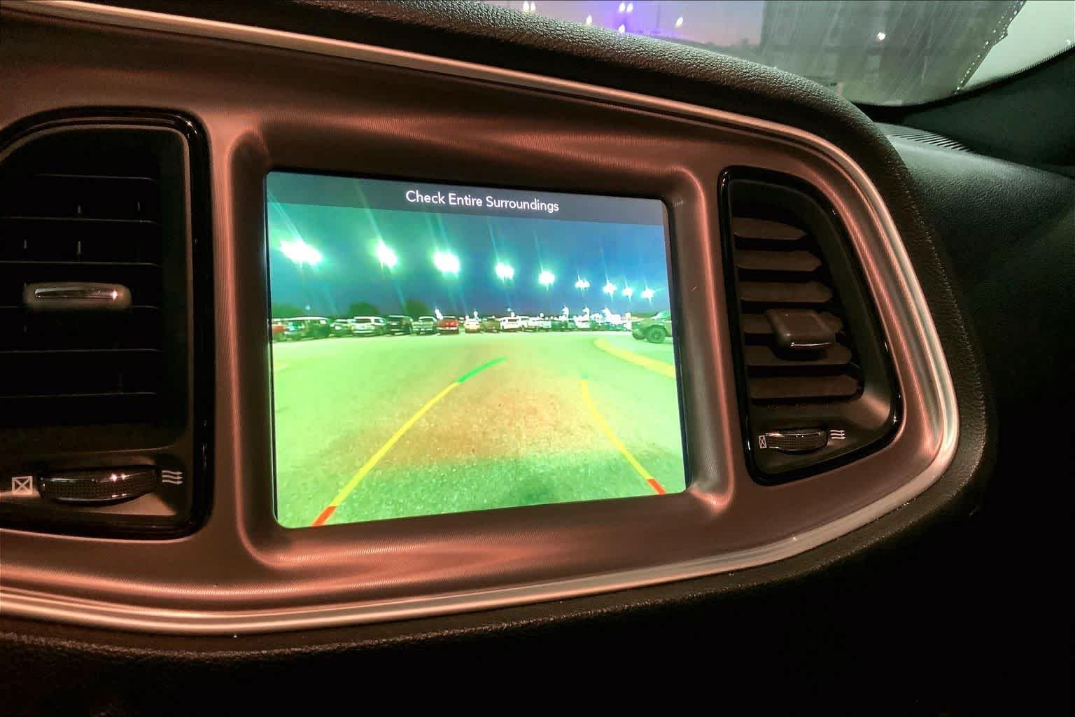 Used 2019 F8 Green Dodge SXT image 25