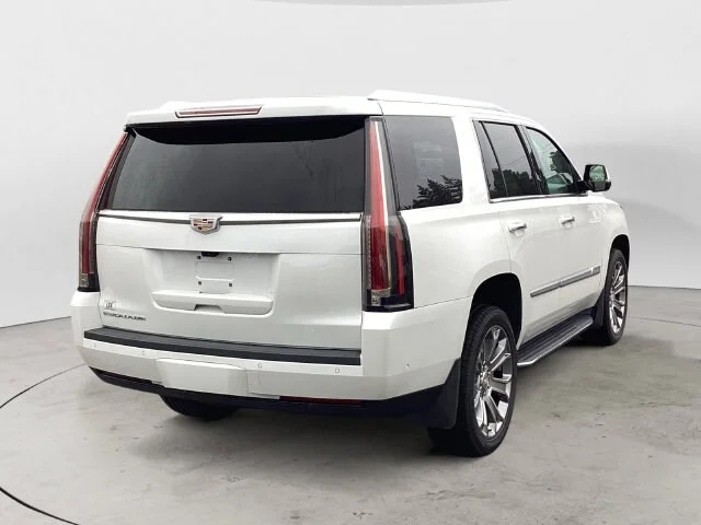 Used 2020 Crystal White Cadillac Luxury image 5