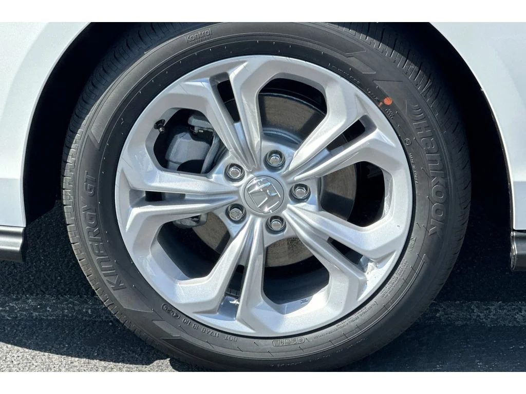 New 2026 Platinum White Pearl Honda LX image 33