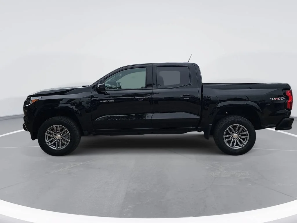 2026 Chevrolet Colorado LT - Photo 6