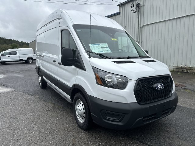 New 2026 Oxford White Ford Cargo Van image 11