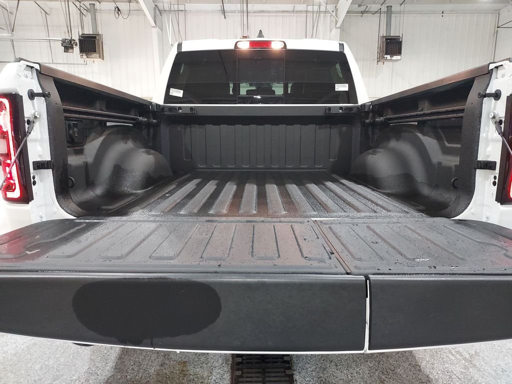 New 2026 Bright White Clear-Coat Exterior Paint RAM Laramie image 30