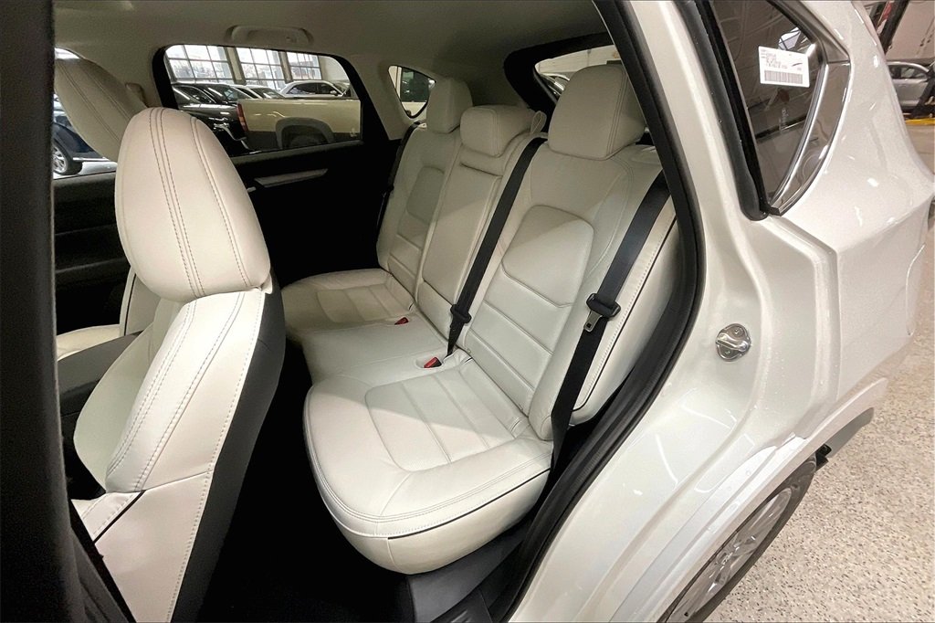 2025 MAZDA CX-5 - Image 9