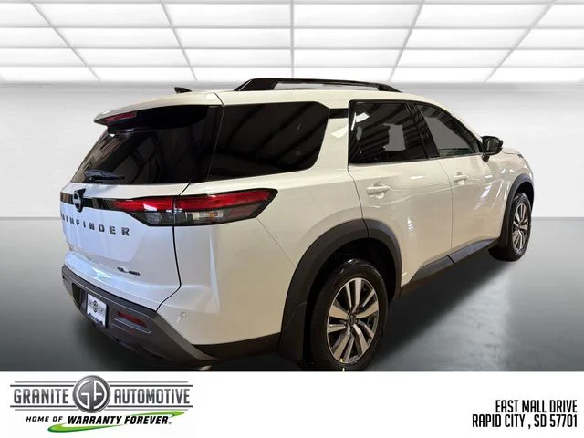 New 2026 Everest White Pearl TriCoat Nissan SL image 5