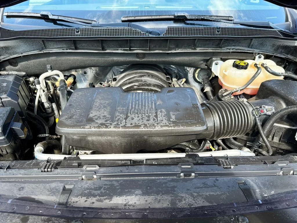 Used 2023 Gray Chevrolet LT image 33