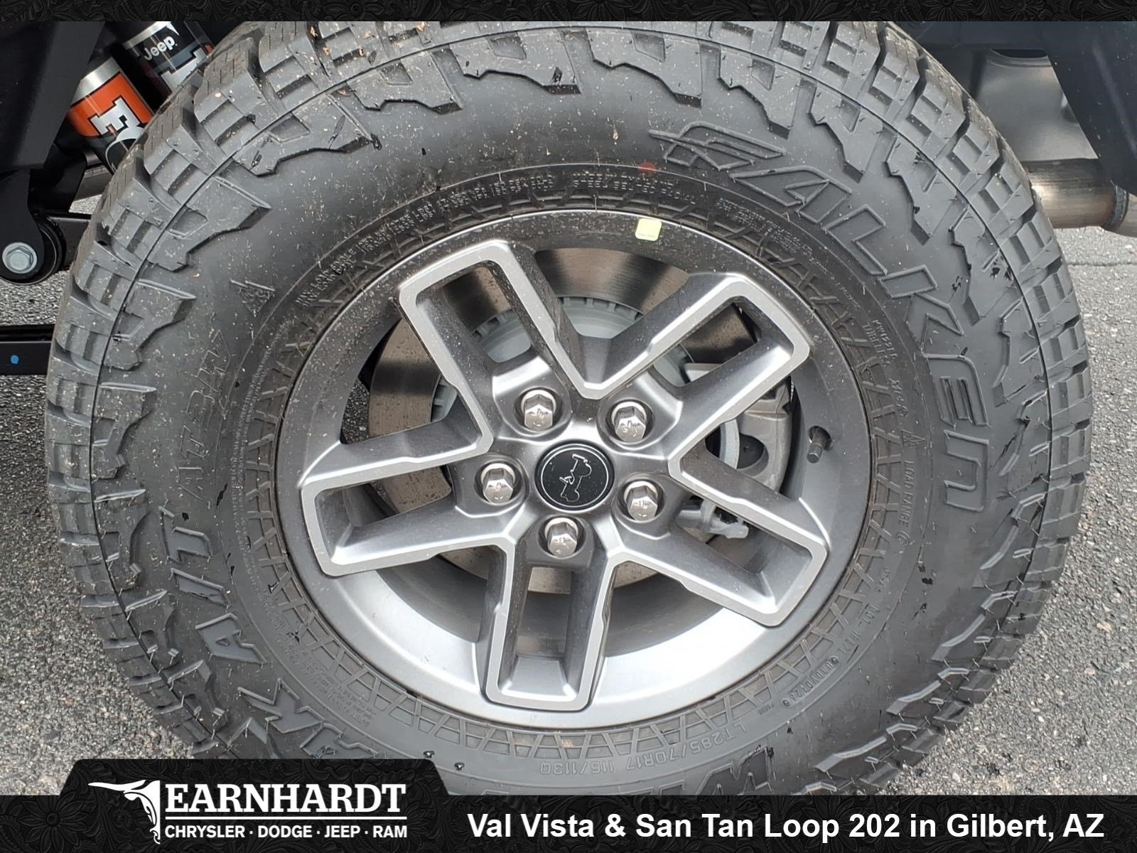 New 2026 Reign Exterior Paint Jeep Mojave X image 5