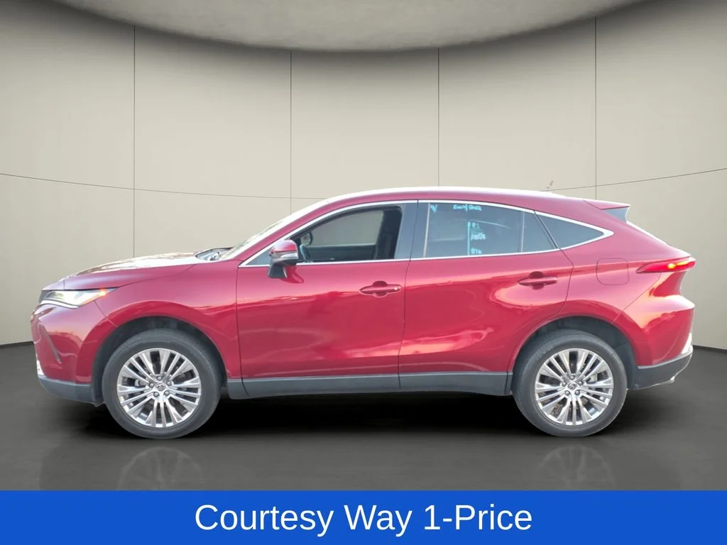Used 2022 Red Toyota XLE image 5