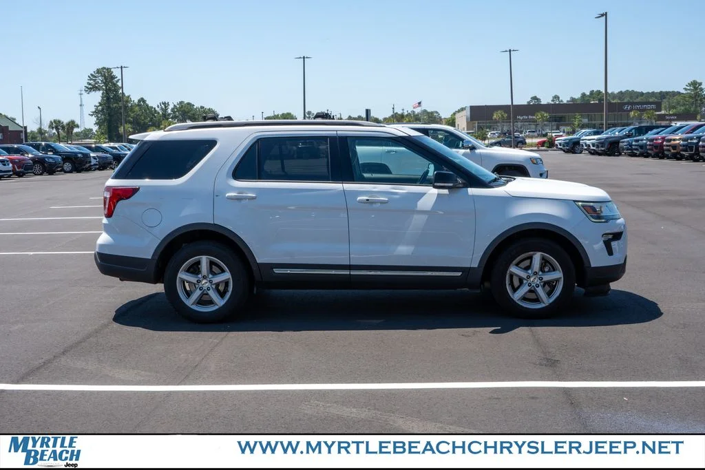 Used 2018 Oxford White Ford XLT image 7