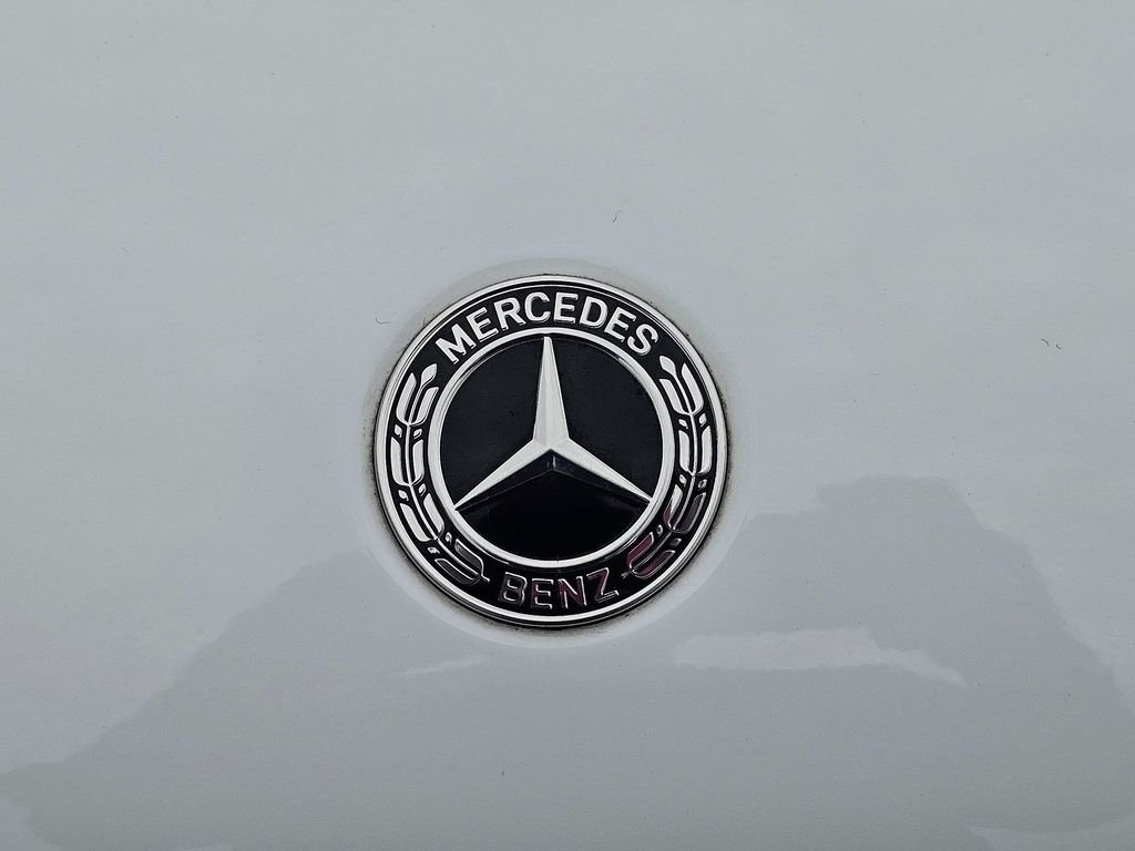 2022 Mercedes-Benz GLC GLC300 - Photo 10