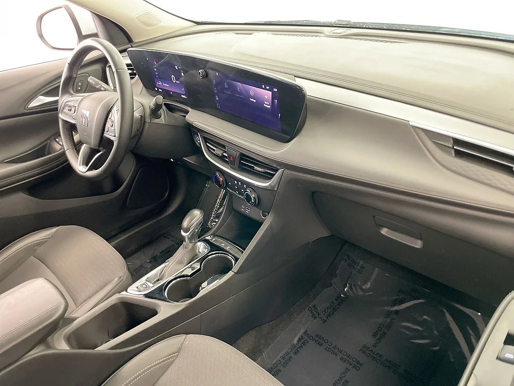 Used 2024 WHITE Buick Preferred image 26