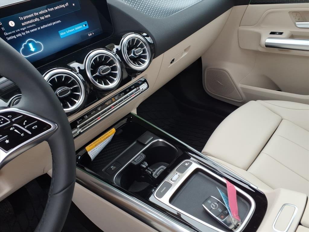 Used 2026 Cirrus Silver Metallic Mercedes-Benz GLA 250 image 17