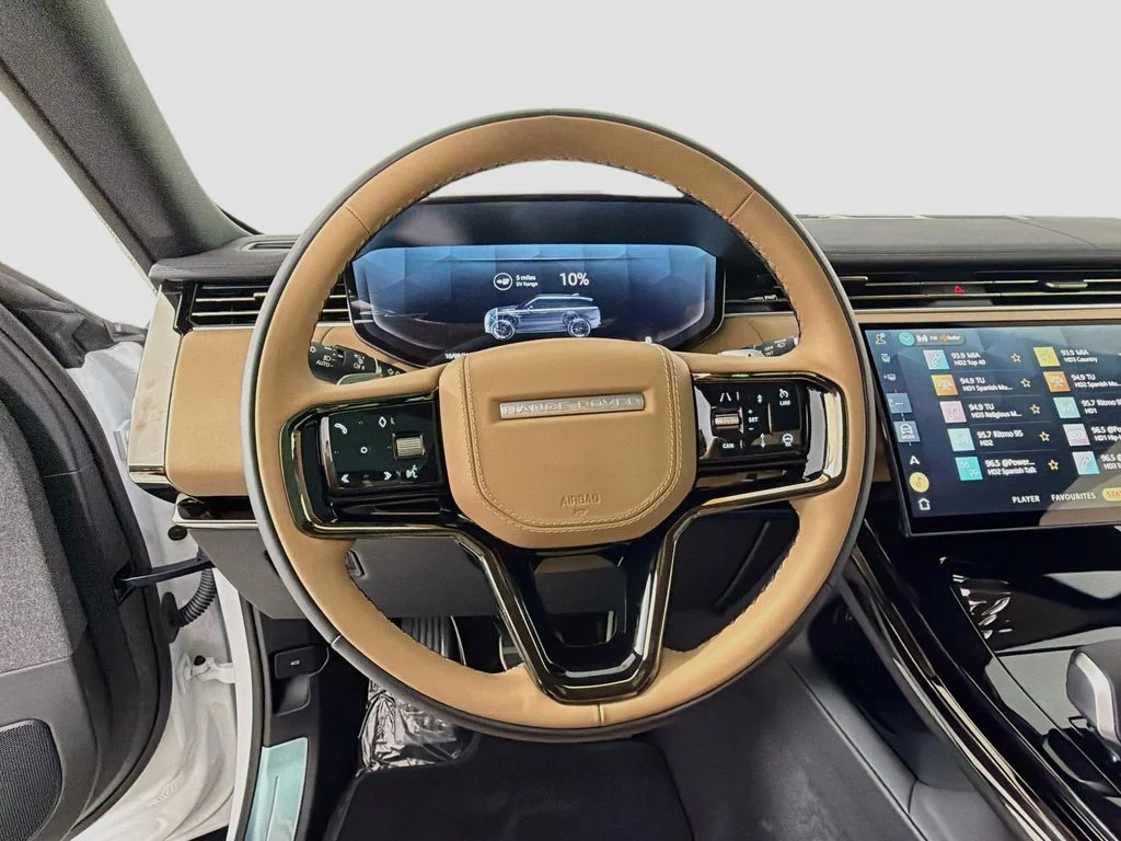 New 2026 Fuji White Land Rover Dynamic SE image 11