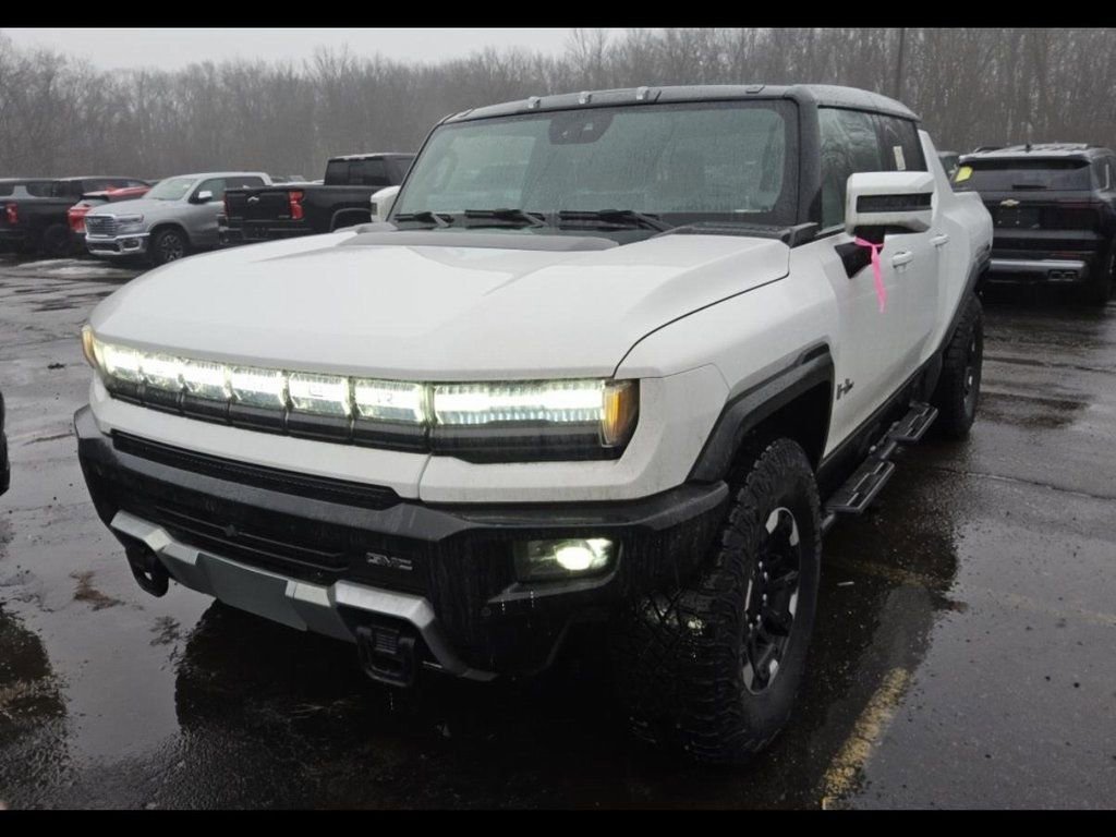 Interstellar White 2022 GMC Hummer EV Pickup Edition 1 Crew Cab AWD Pickup Truck All-Wheel Drive
