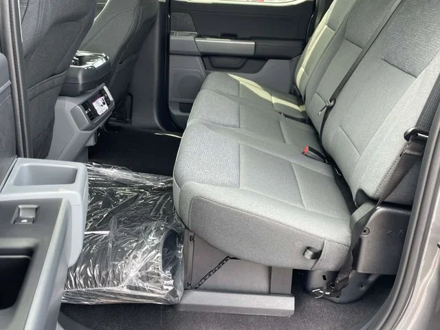 New 2026 Carbonized Gray Metallic Ford XLT image 33