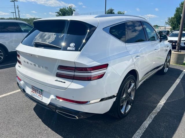 Used 2024 White Genesis 3.5T image 4