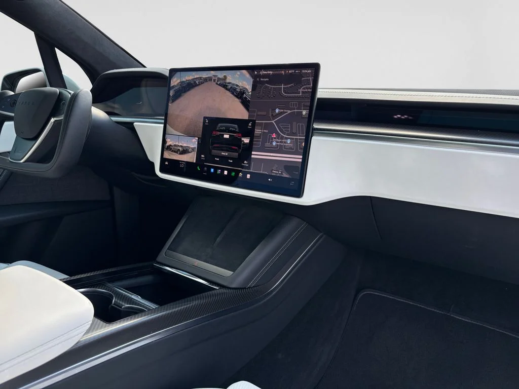 Used 2022 White Tesla Plaid image 54