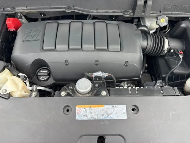 Used 2017 Silver Chevrolet LS image 10