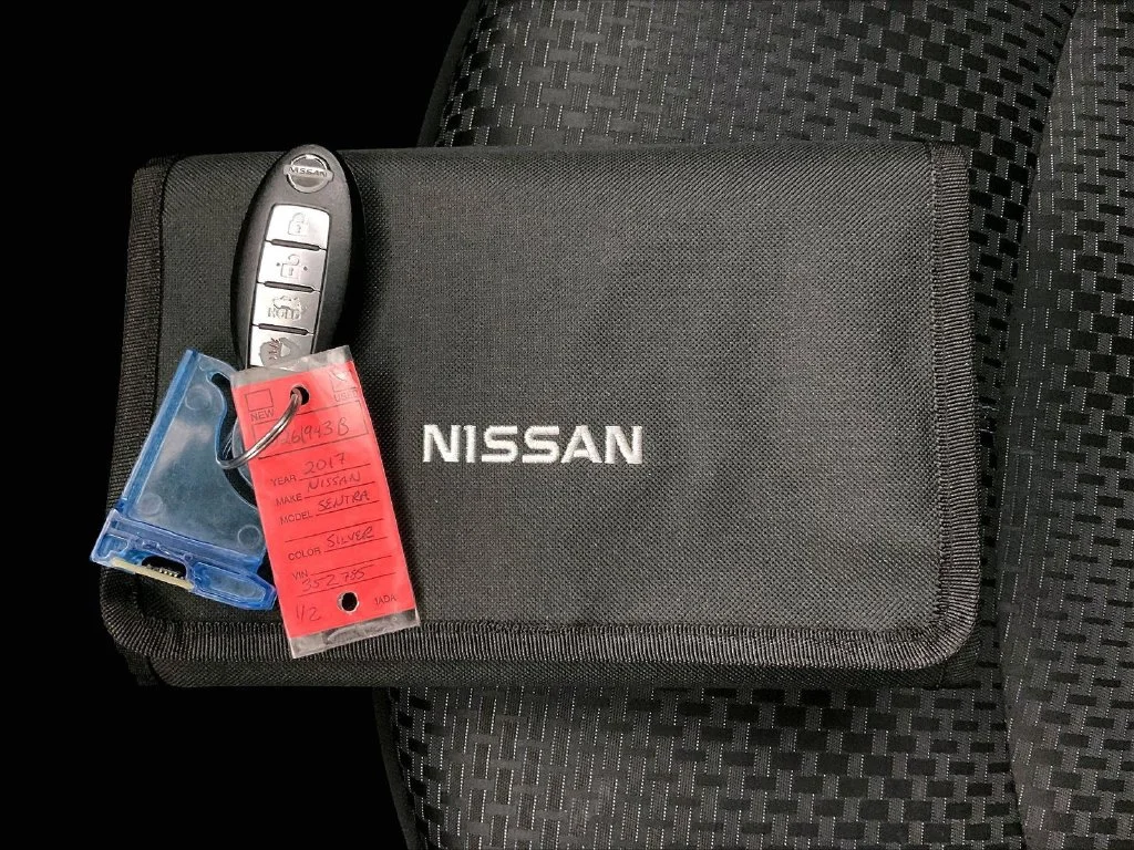 Used 2017 Silver Nissan SR image 15