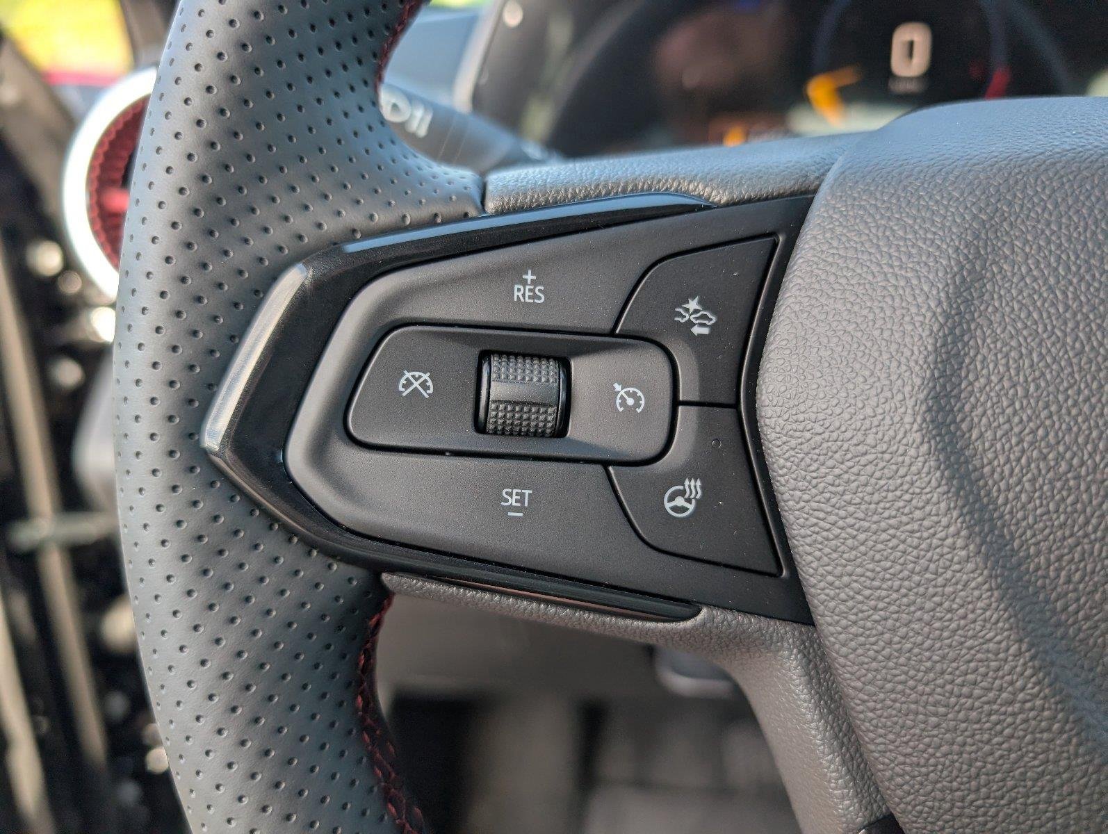 New 2026 Mosaic Black Metallic Chevrolet 2RS image 26