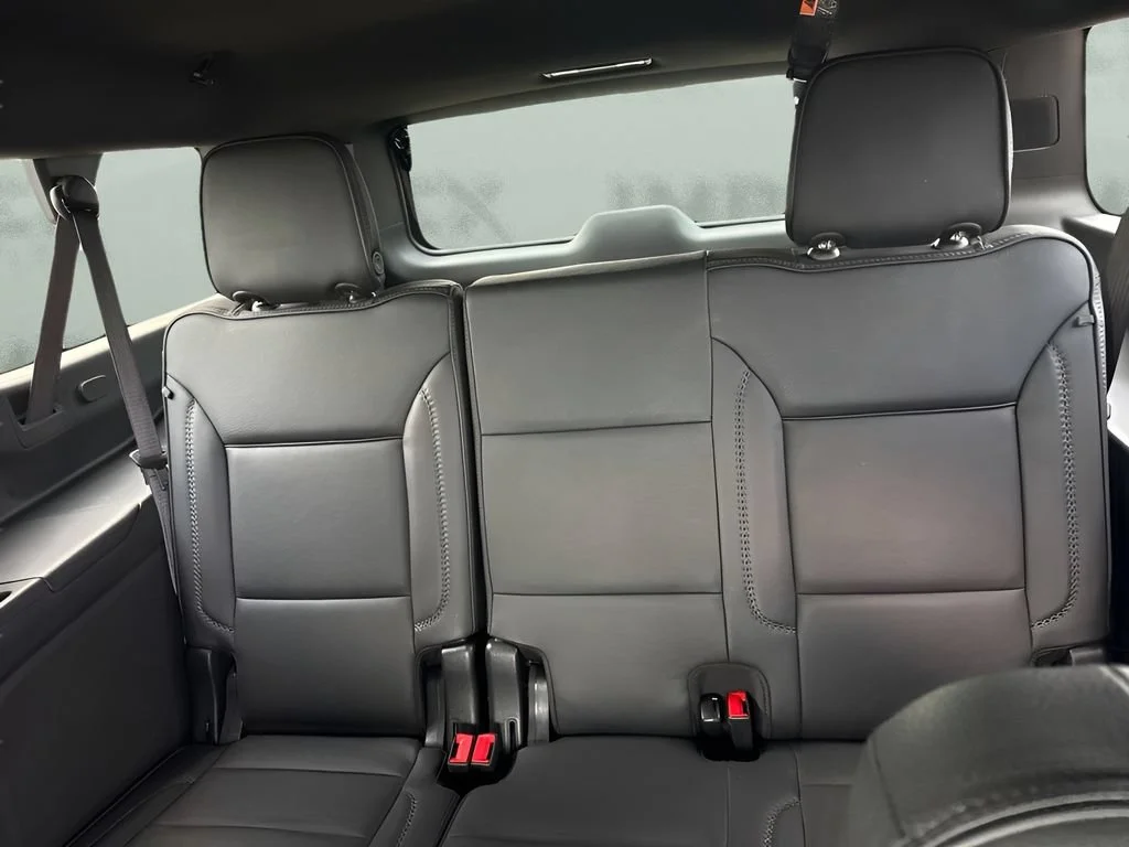 Used 2025 Summit White GMC Denali image 13