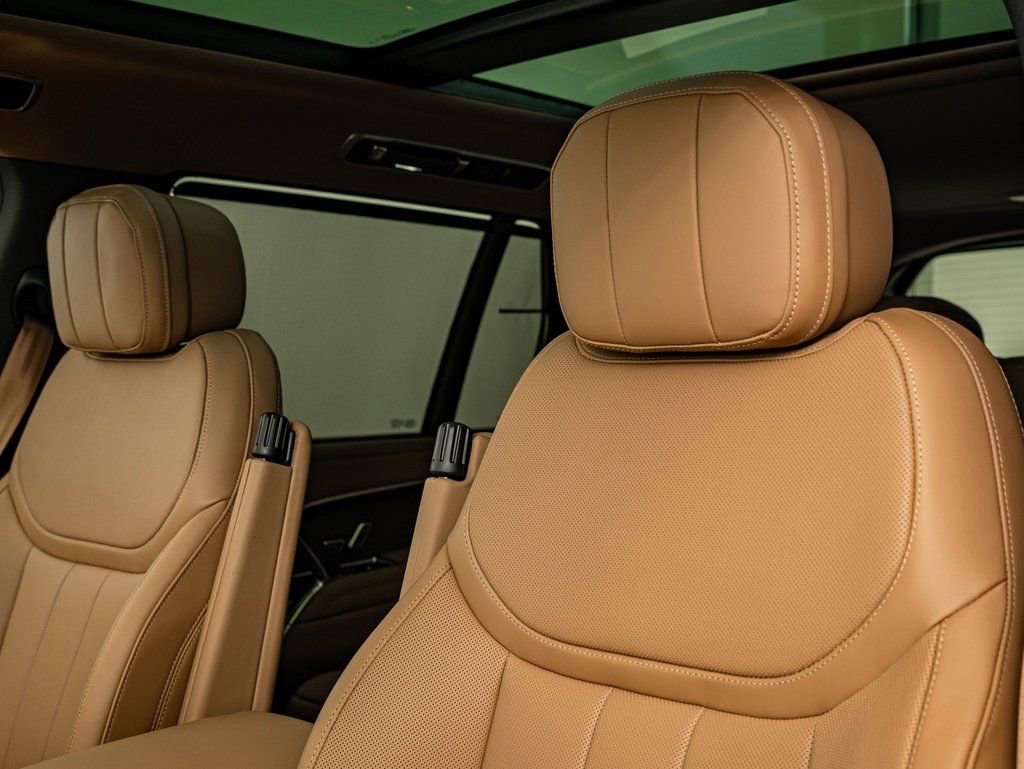 2026 Land Rover Range Rover SE - Photo 22