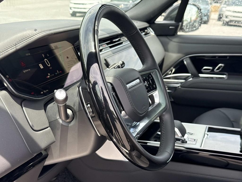 New 2026 Santorini Black Land Rover SE image 12
