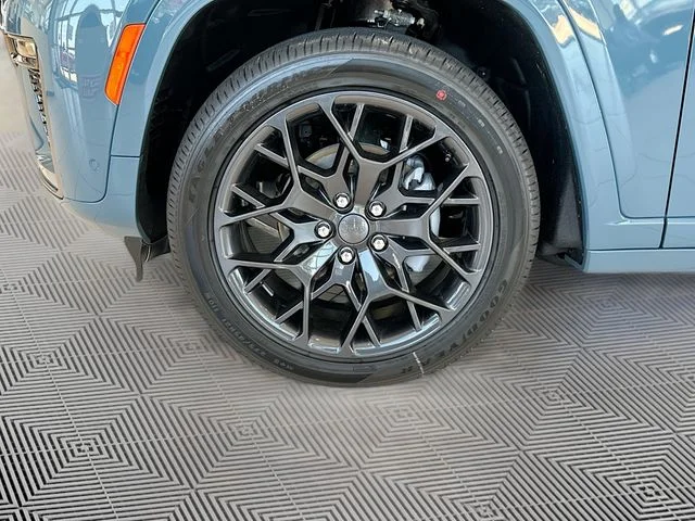 New 2026 Steel Blue Exterior Paint Jeep Summit image 37