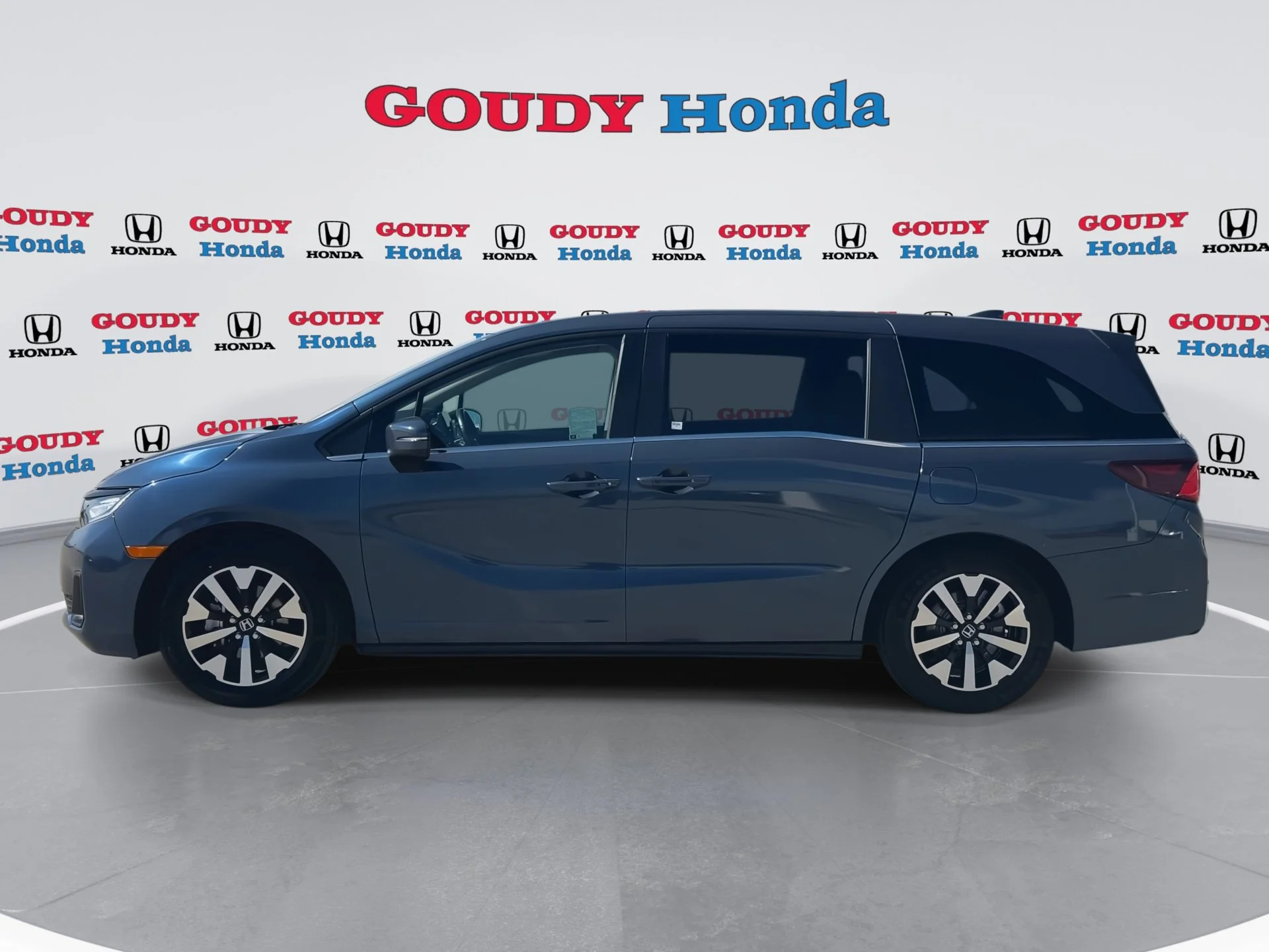 2025 Honda Odyssey EX-L - Photo 32