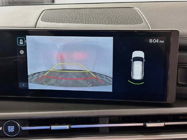 New 2027 Silver Hyundai SE image 16