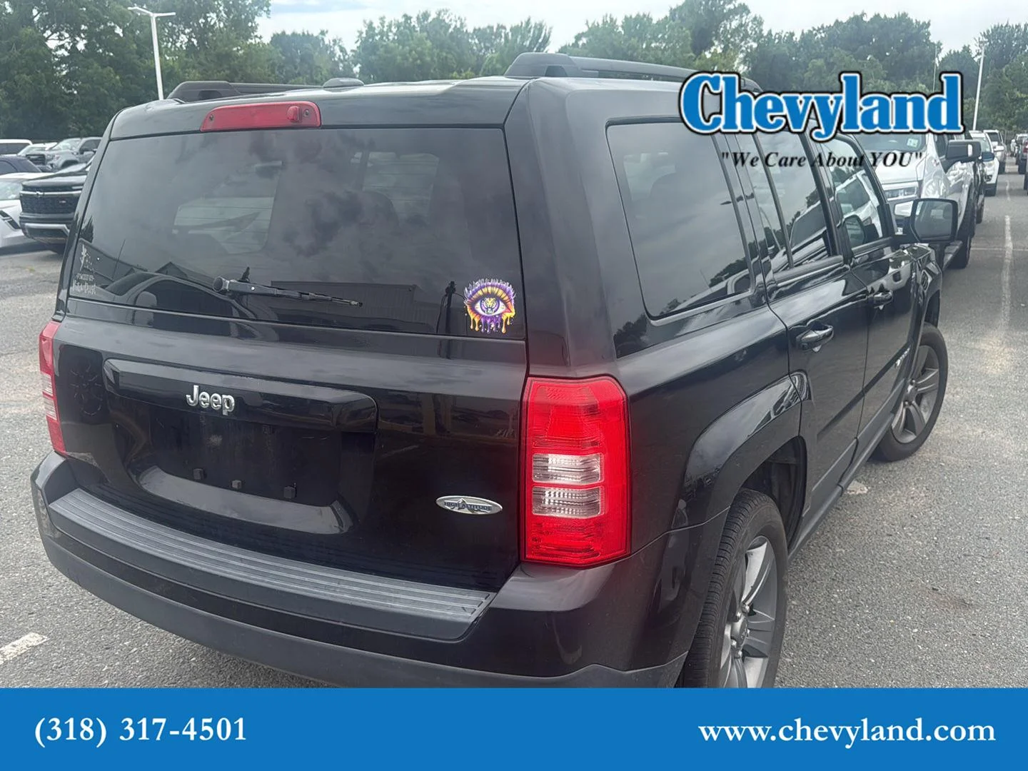 Used 2015 Bright White Clearcoat Jeep High Altitude Edition image 4