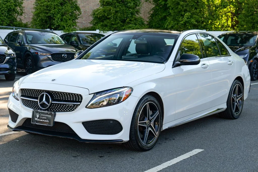 Used 2018 Polar White Mercedes-Benz C 300 image 3