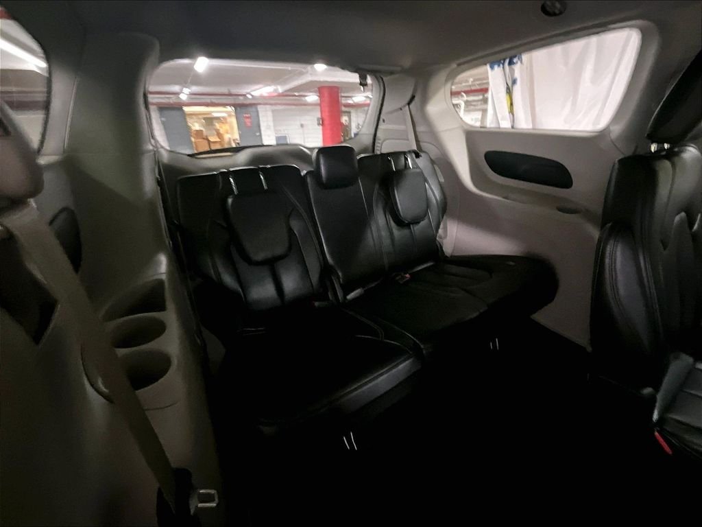 Used 2023 Silver Chrysler Touring L image 16