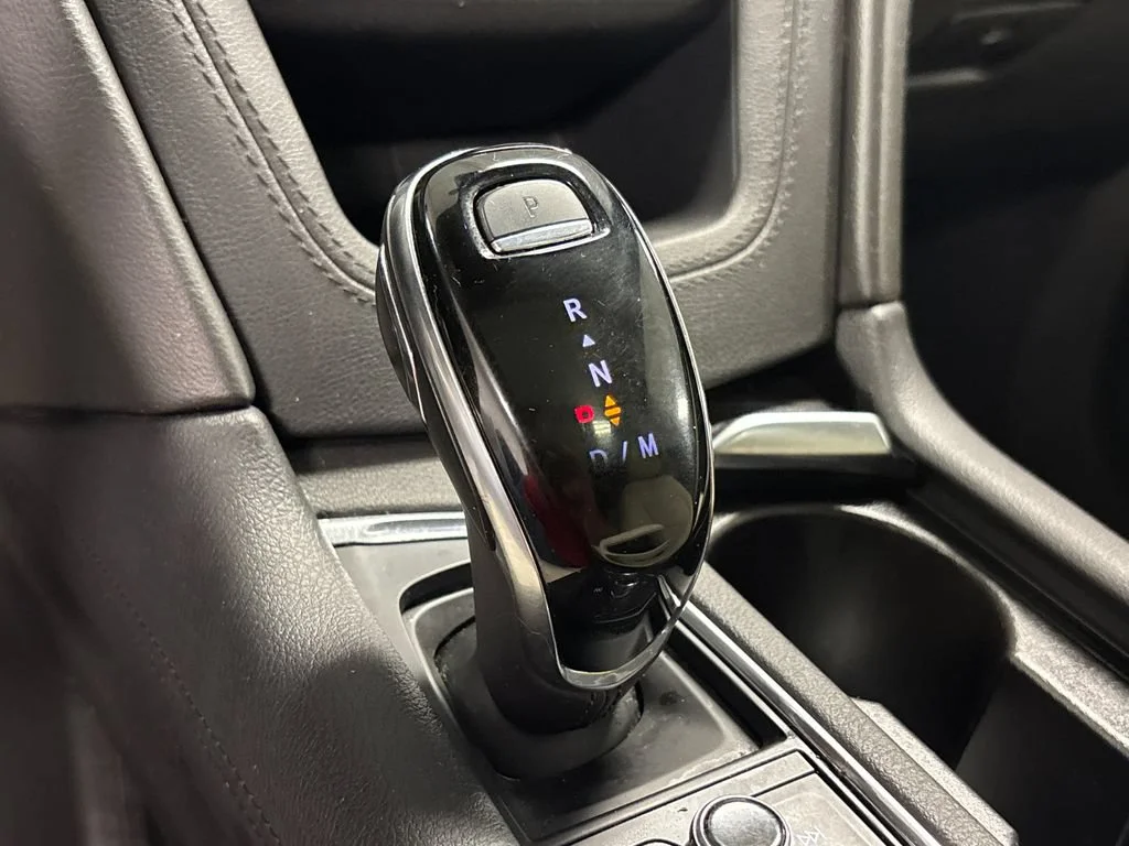 Used 2020 CRYSTAL WHITE TRICOAT Cadillac AWD Sport image 42